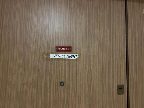 Venice Night13 Double Room Shared Toileta