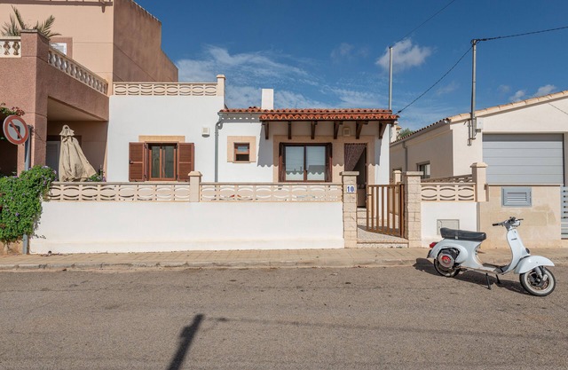 Vent De Xaloc - Two Bedroom Chalet, Sleeps 4