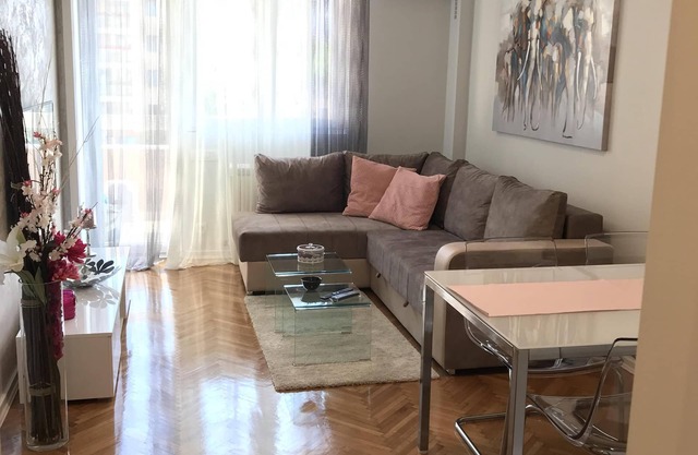 Very clean, comfortable and modern apartment