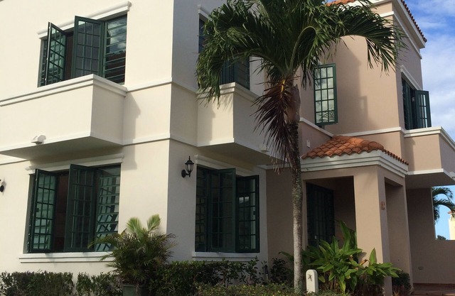Very Low Density Private Beach Ocean-Front Villa 100 steps to Ocean