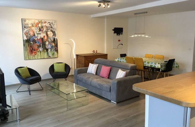 Very nice apartment 100 m²/4 */town center/ideal cure