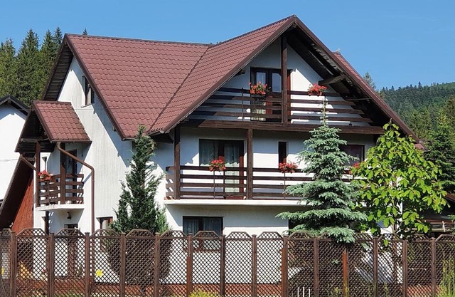 Vila Flora în Gura Humorului