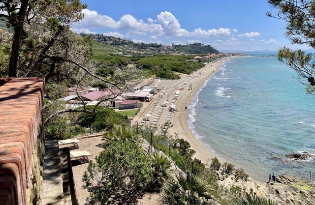 Villa Poggetto overlooking the sea, first floor