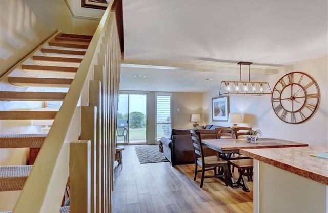 Villa 106 - lovely oceanfront condo