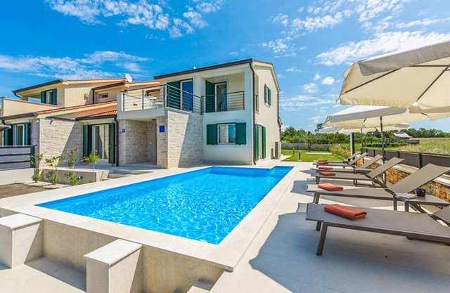 Villa ∙ 3 bedrooms ∙ 8 guests