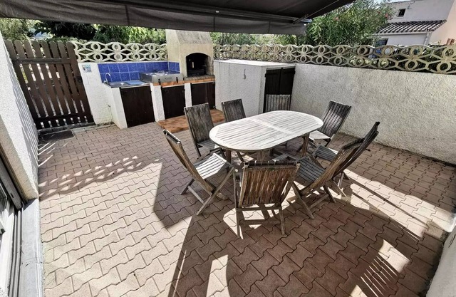 VILLA 3 ROOMS sleeps 6 PORT LEUCATE