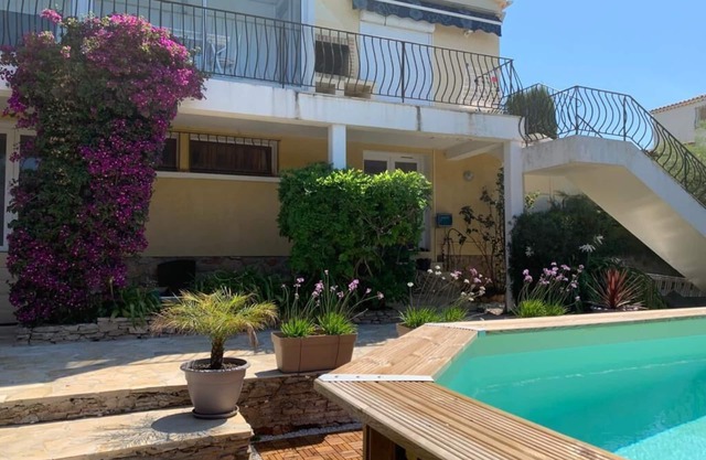 VILLA 5 MIN FROM THE SEA