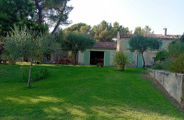 Villa 6 pers in a quiet area, large enclosed garden, nice private secured swimming pool 9m/5m