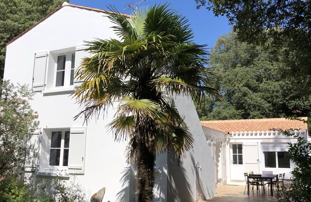 Villa 8-10 pers. in Noirmoutier-en-l'île in the Bois de la chaise