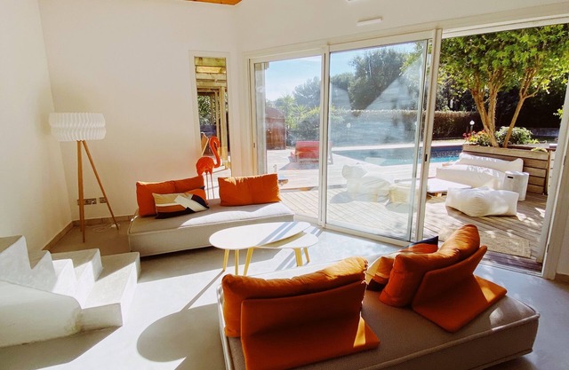 Villa 8 persons 5 mn from the beach bormes les mimosas
