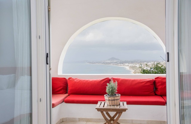 Villa Aggeliki Family Friendly, Pet Friendly Close To The Beach And To Town.