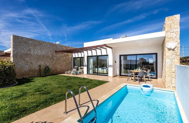 Villa Air Jibe with private pool and garden in Sagres