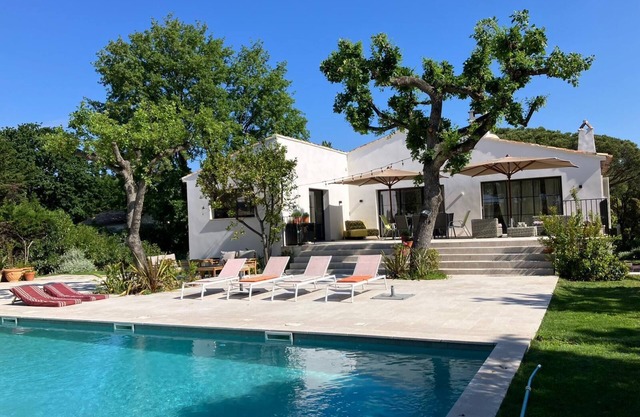 Villa Antassi 14 minute stroll to restaurants, wellness facilities, the beach
