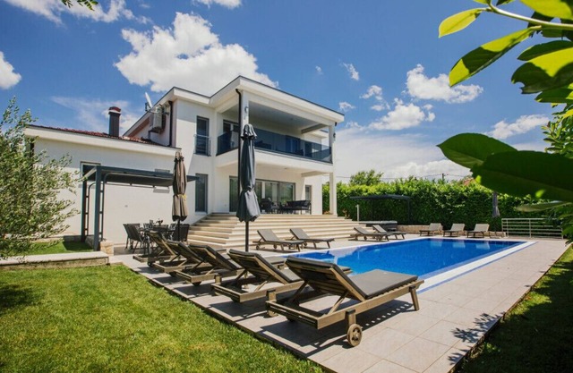 Villa Antonija-Makarska by Villas Guide