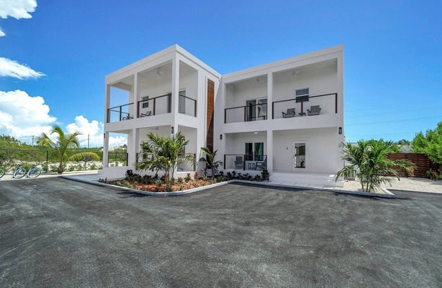 Villa Aria is modern 3 bedroom villa located in Grace Bay