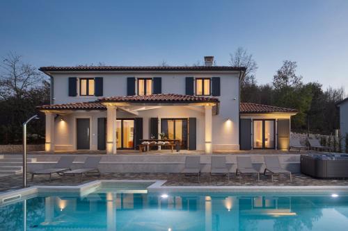 Villa Arman by Villas Holiday