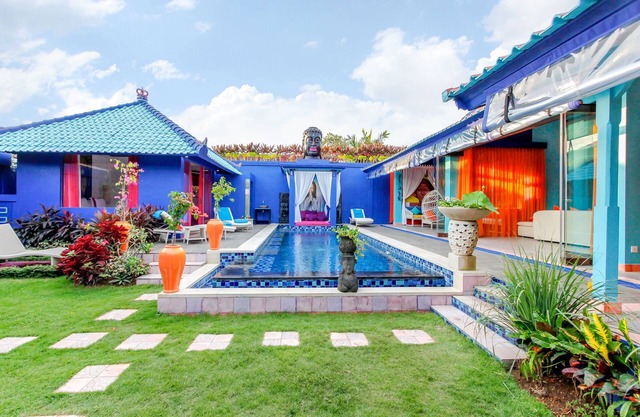 Villa Artistic, Luxury with swimming pool surrounded by 3 suites 5 minutes from the beach