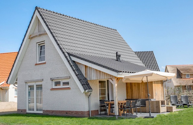Villa at Nieuwvliet-Bad near the Beach