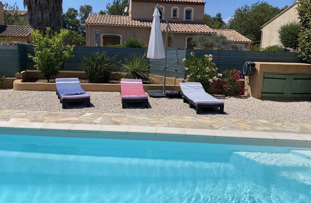 Villa Avec Piscine Privée Proche Centre Ville et 4km des Plages