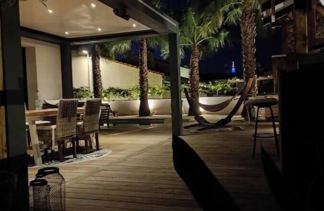 Villa Avec sa Piscine Proche Centre et mer