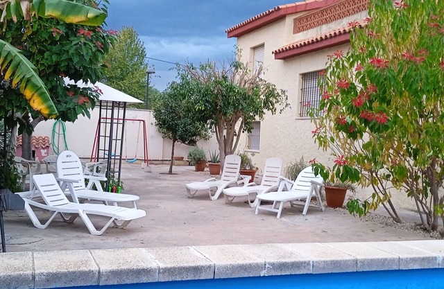 Villa Berta , Chalet con Piscina Privada