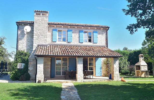 Villa Bibali - an Istrian Experience - 4BR/4BA with large garden, pool, jacuzzi