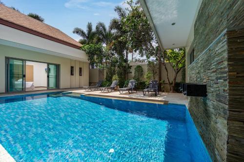 Villa Bond 