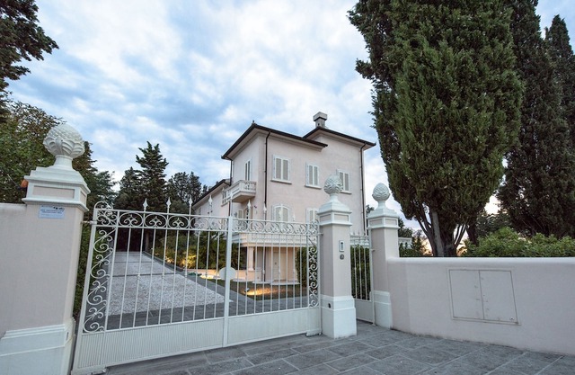 Villa Botinaccio with swimming pool
