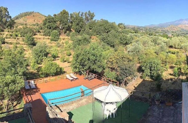 Villa Carlina C: A characteristic and welcoming apartment that is part of an ancient manor house.