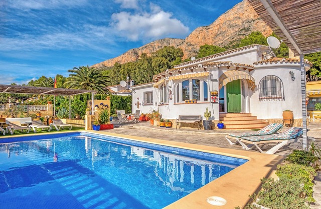 Villa "Casa Cacteae" with Mountain View, Pool & Wi-Fi