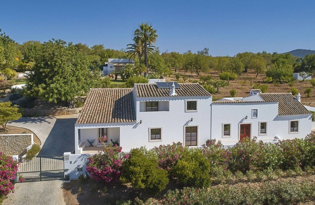 Villa Casa do Carmo | Charming vacation home with private pool | Moncarapacho