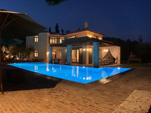 Villa Chloris in Costa, view Sepses island