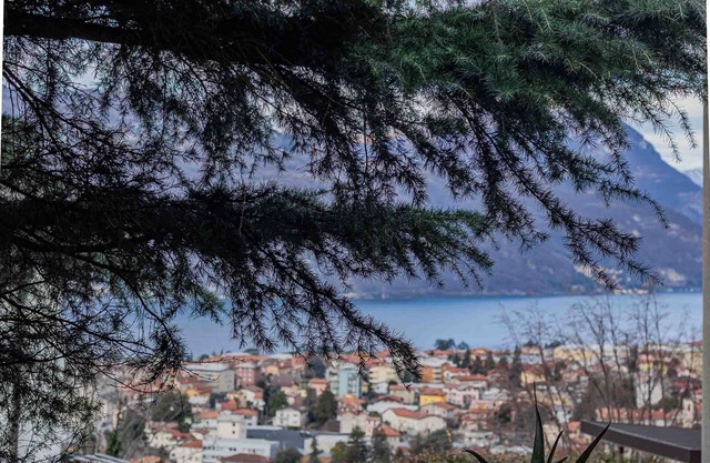 Villa Claudia VarennaHolidays