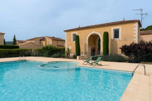 Villa climatisée avec piscine