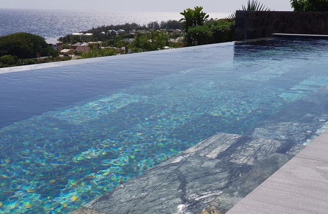Villa Coco Palm5* piscine chauffée avec Spa inclus jusqu'à 8 pers. à St pierre