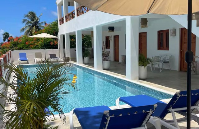 Villa con Vista al Mar, A 3 Minutos de la Playa Caminando y del Centro