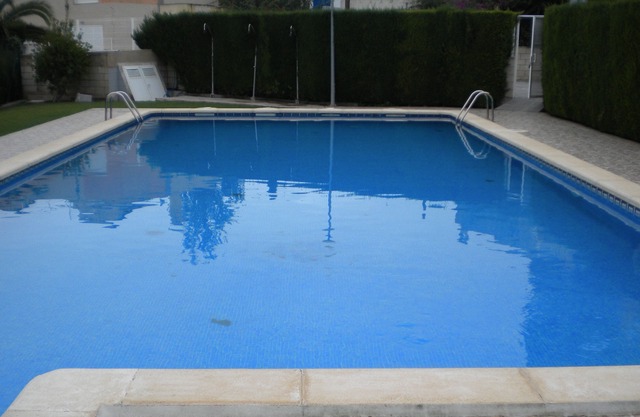 Villa conPISCINA A MENOS DE 30m del MAR, WI-FI