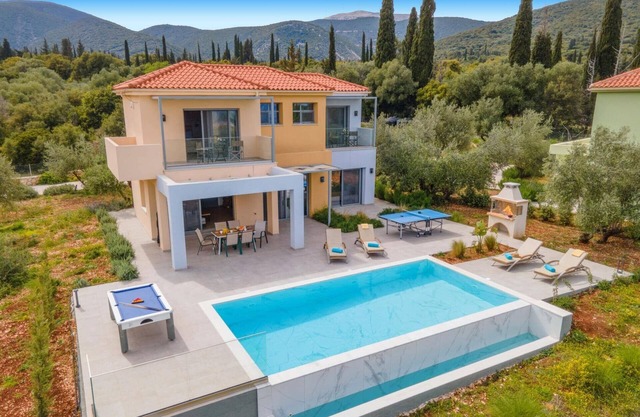 Villa Corelli by Villa Plus