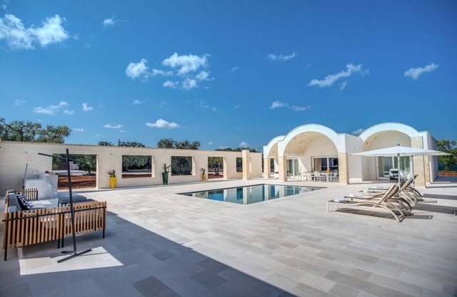 Villa Cristallina - Two Bedroom Villa, Sleeps 4
