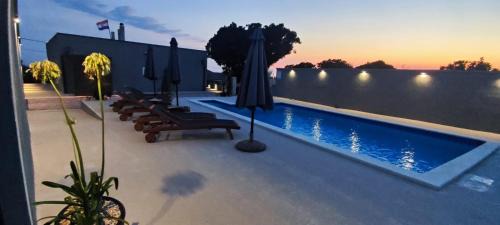 Villa Dalmatia with pool