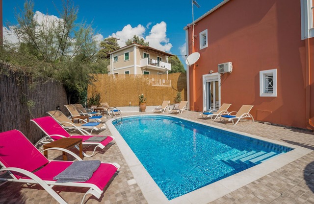 Villa Danae 2, 3-Bedroom Villas with Pool