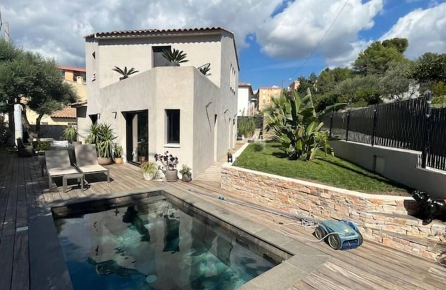 Villa de Charme Avec Piscine