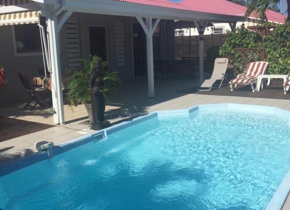 Villa de charme avec piscine residence securisee