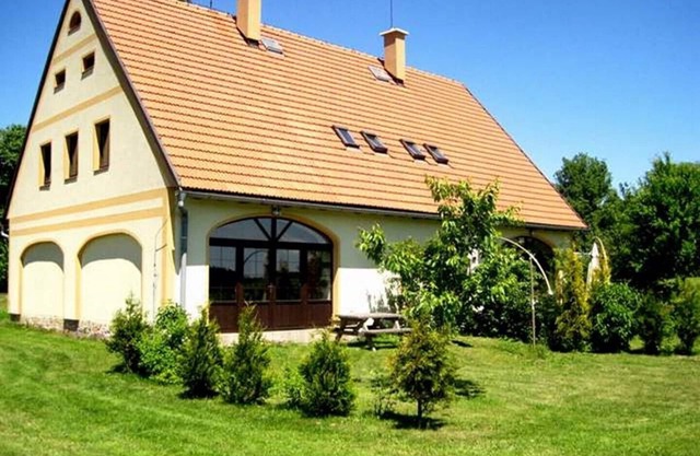Villa De Roos in rustic Vernerovice Czech Republic