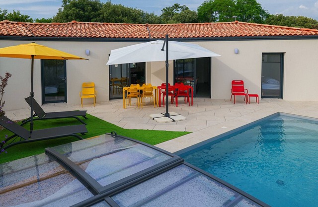 Villa des Herondais – Pool – Garden – Fully Equipped – Sleeps 8