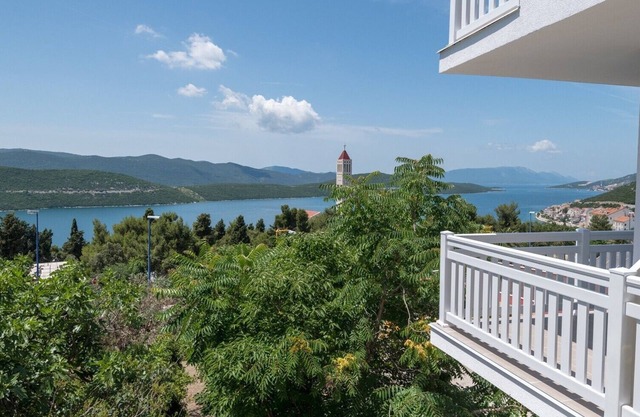 Villa Doris - Studio Apartment with Balcony and Sea View