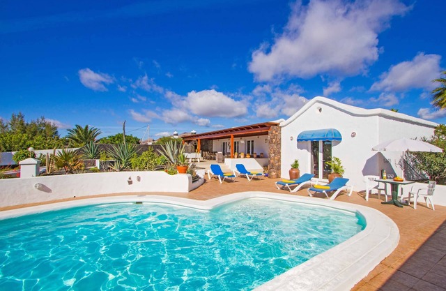 Villa Dos Piedras - Four Bedroom Villa, Sleeps 8