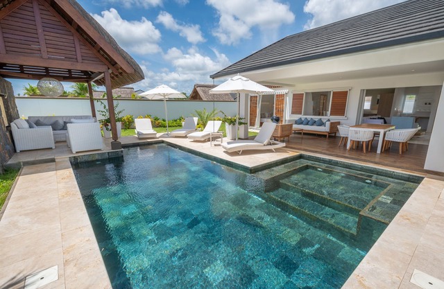 VILLA DU CLOS: Private pool, spa, gym, garden, 3 bedrooms