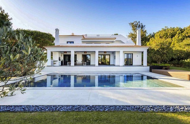 Villa Encosta - Six Bedroom Villa, Sleeps 12