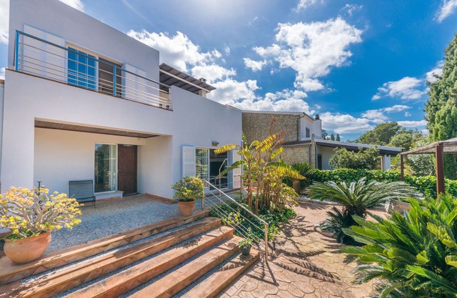 Villa Colonia in Urbanització Montferrutx